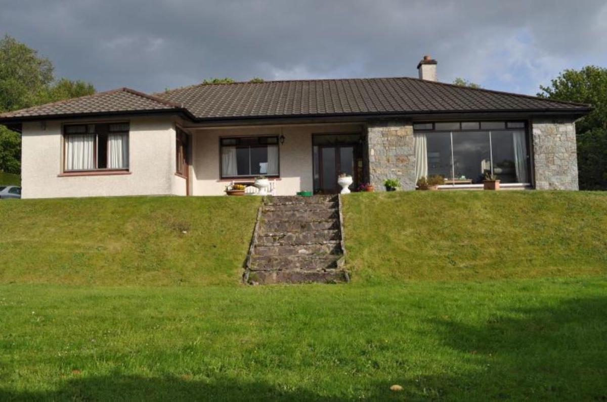 Martello Lodge Kenmare. Exterior photo
